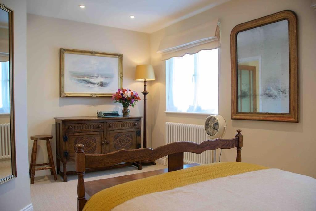 Canal View 2 Bedrooms End Of Terrace Chichester Exterior foto