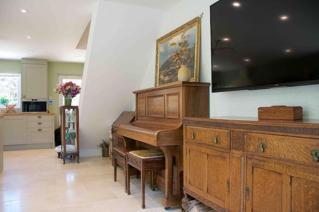 Canal View 2 Bedrooms End Of Terrace Chichester Exterior foto